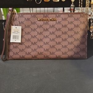 Michael Kors Large Jet Set Wristlet: Color:OxBlood